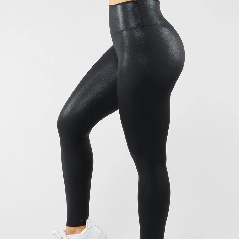 Buffbunny Rebel Legging in Shimmer Black NWT